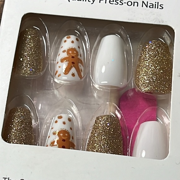 5for$10 Set of 2 White & Gold Sparkle Gingerbread Christmas Holiday Winter Nails - Picture 3 of 4